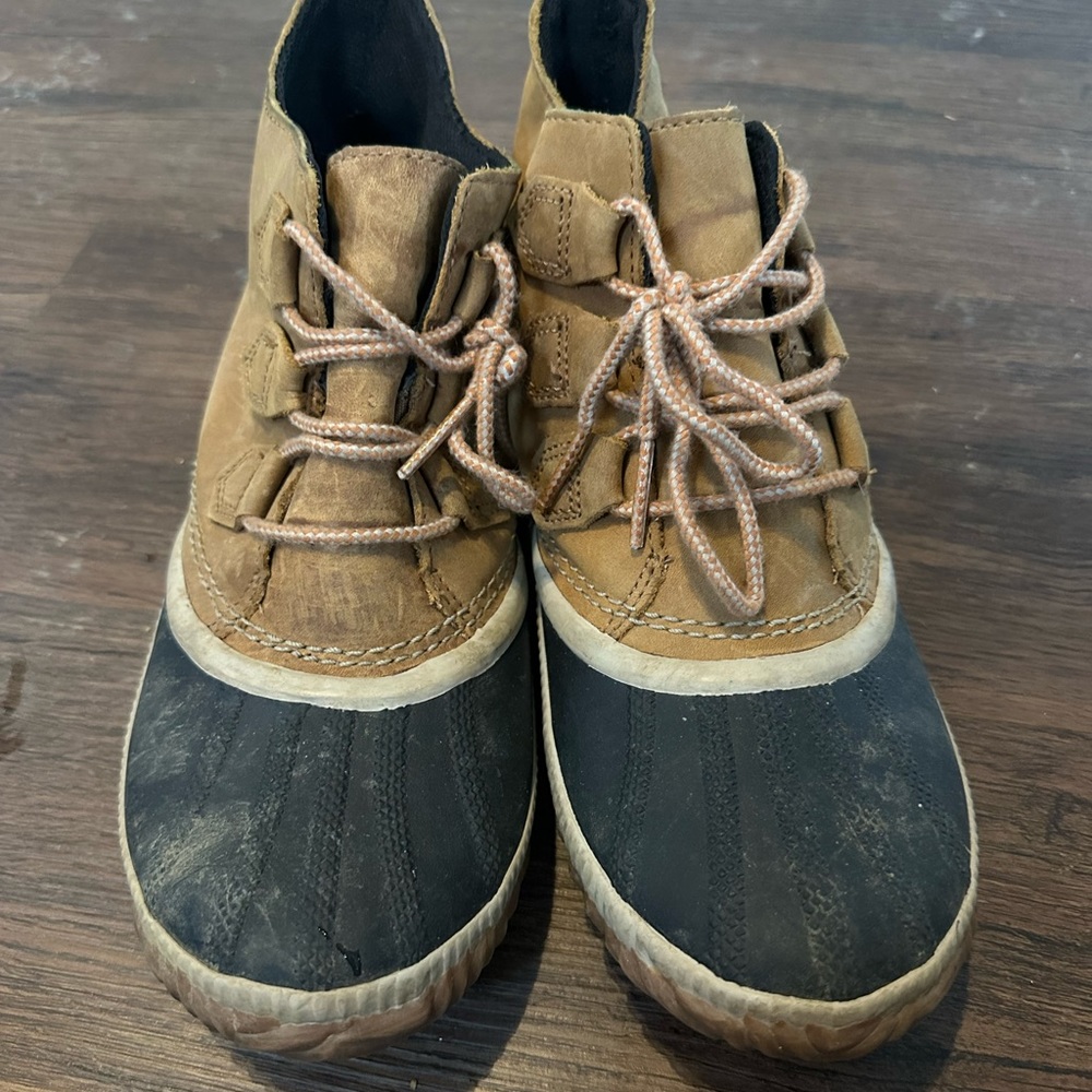 Sorel out n about boots